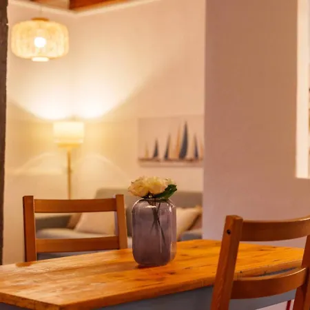 Beach Lake Apartment