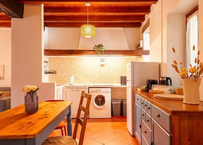 Beach Lake Apartment